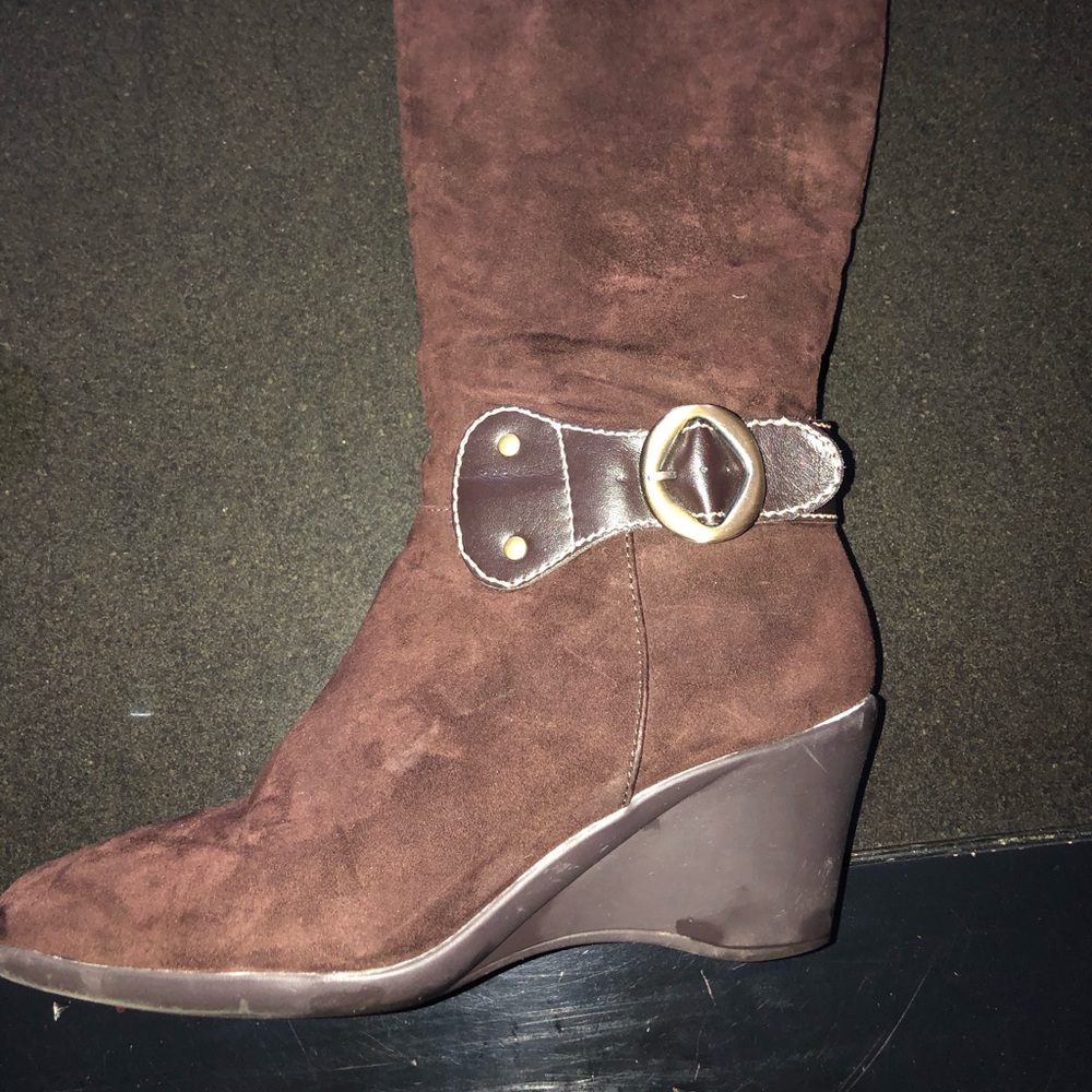 Aerosols Tall Brown Suede Boots